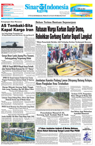 Ratusan Warga Korban Banjir Demo, Robohkan Gerbang Kantor Bupati Langkat